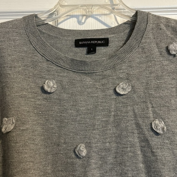 Banana Republic women’s gray crew neck wool blend sweater size large - Picture 2 of 8